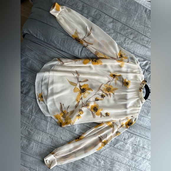 Aritzia Wilfred Valencia Blouse in size S - Picture 2 of 3